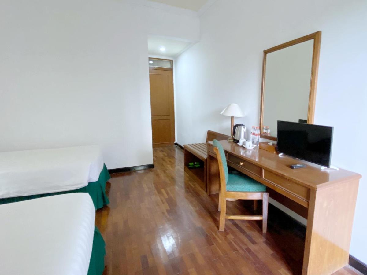 Grand Whiz Hotel Bromo Dış mekan fotoğraf