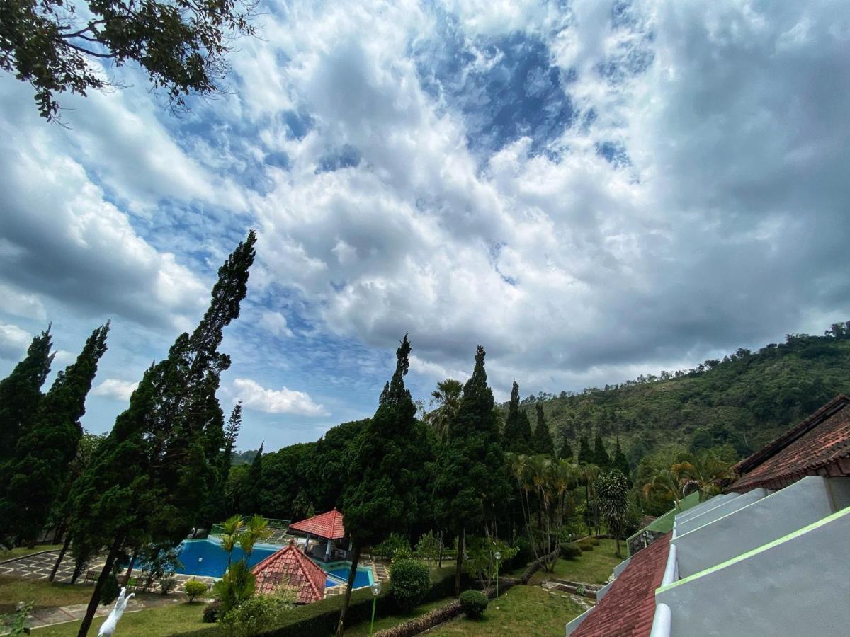 Grand Whiz Hotel Bromo Dış mekan fotoğraf