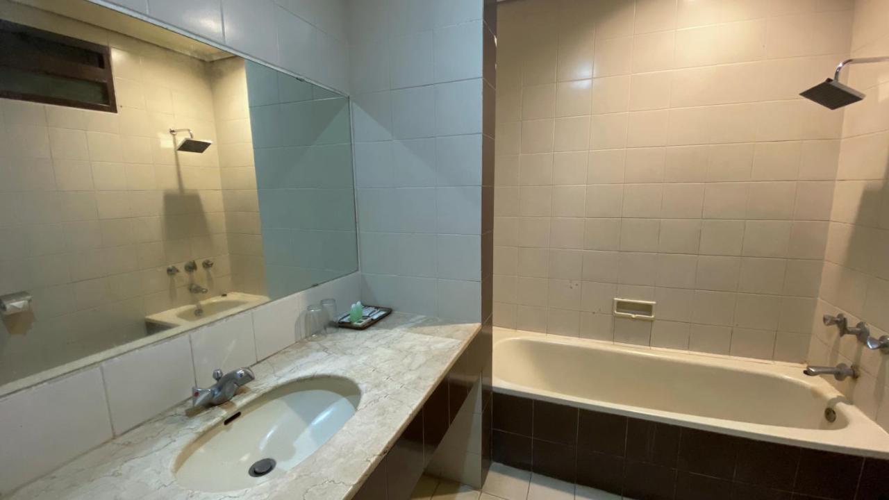 Grand Whiz Hotel Bromo Dış mekan fotoğraf